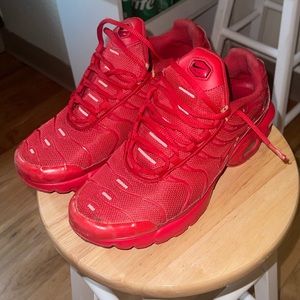 Nike Air Max Plus University Red